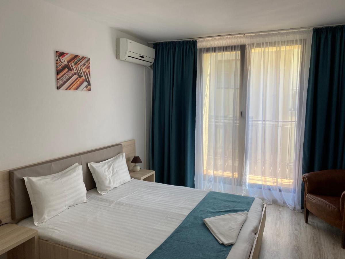 Q Hotel Neptun Kültér fotó
