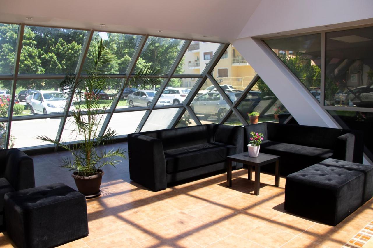 Q Hotel Neptun Kültér fotó