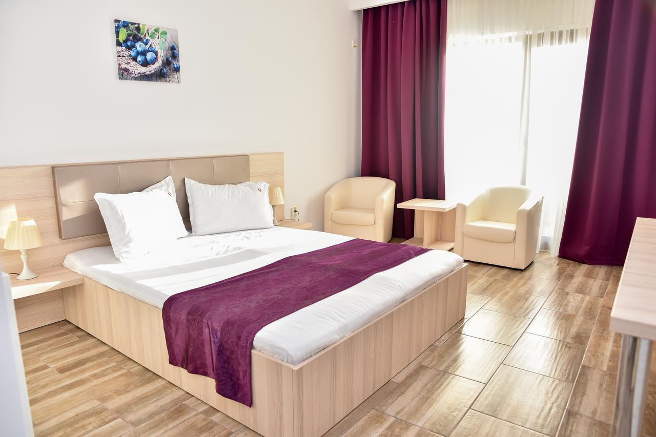 Q Hotel Neptun Kültér fotó